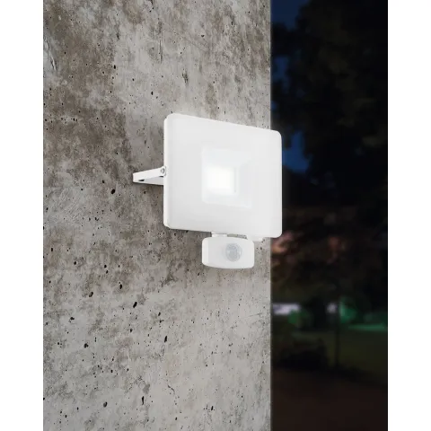 Proiector Exterior Eglo Faedo 3 33158, Led 30W 2750Lm 5000K Ip44, Alb